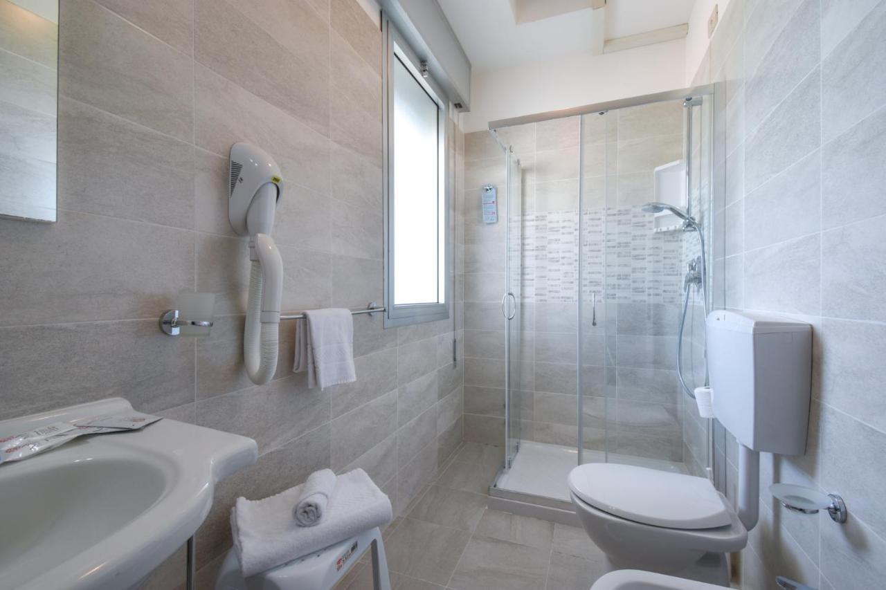 קאורלה Hotel Janeiro מראה חיצוני תמונה